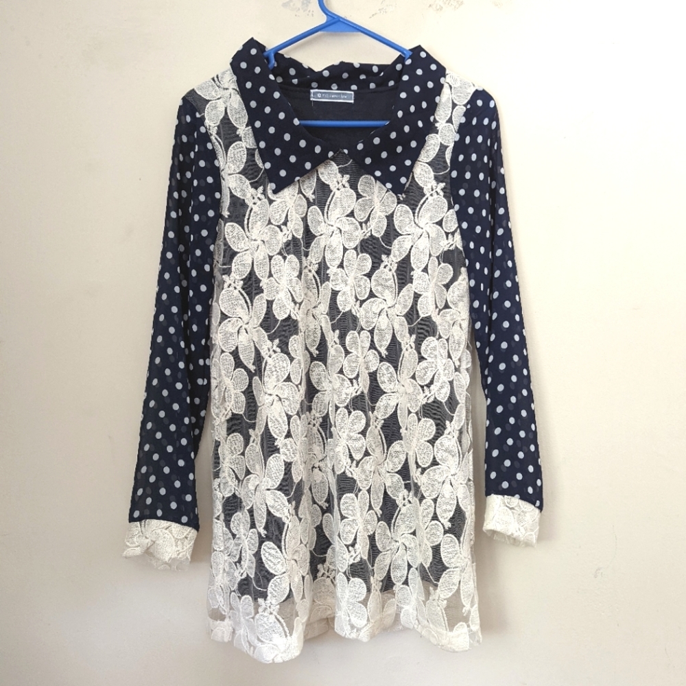 Polka dot and lace tunic